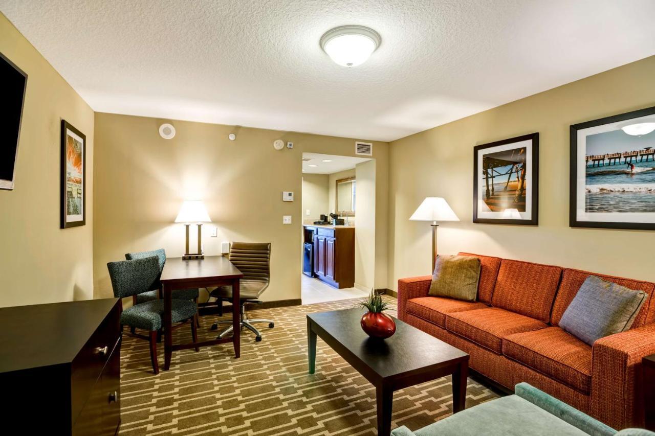 Embassy Suites Fort Myers - Estero Kültér fotó