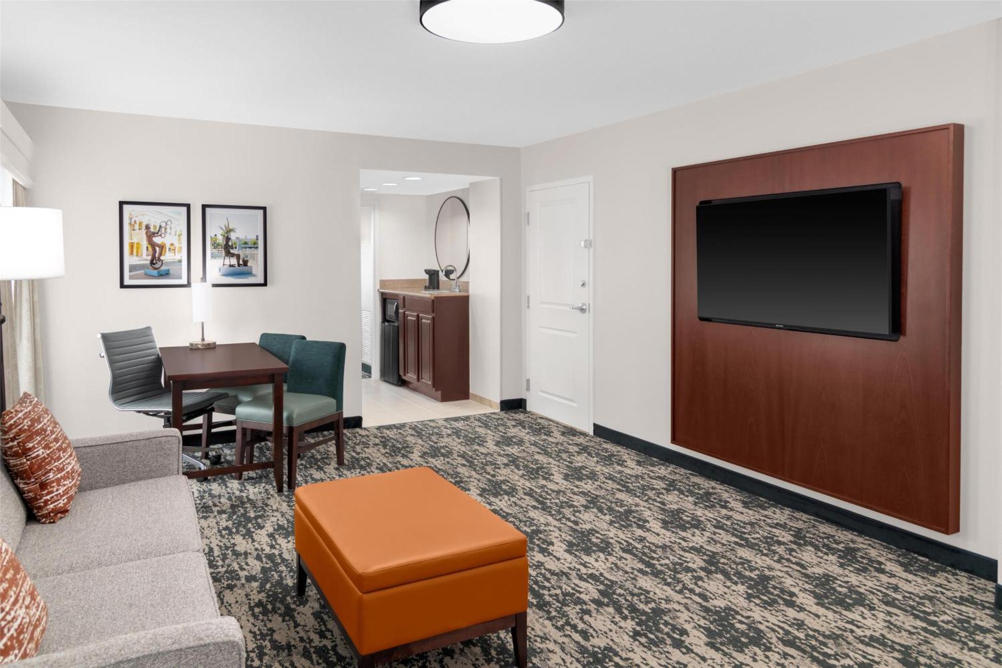 Embassy Suites Fort Myers - Estero Kültér fotó