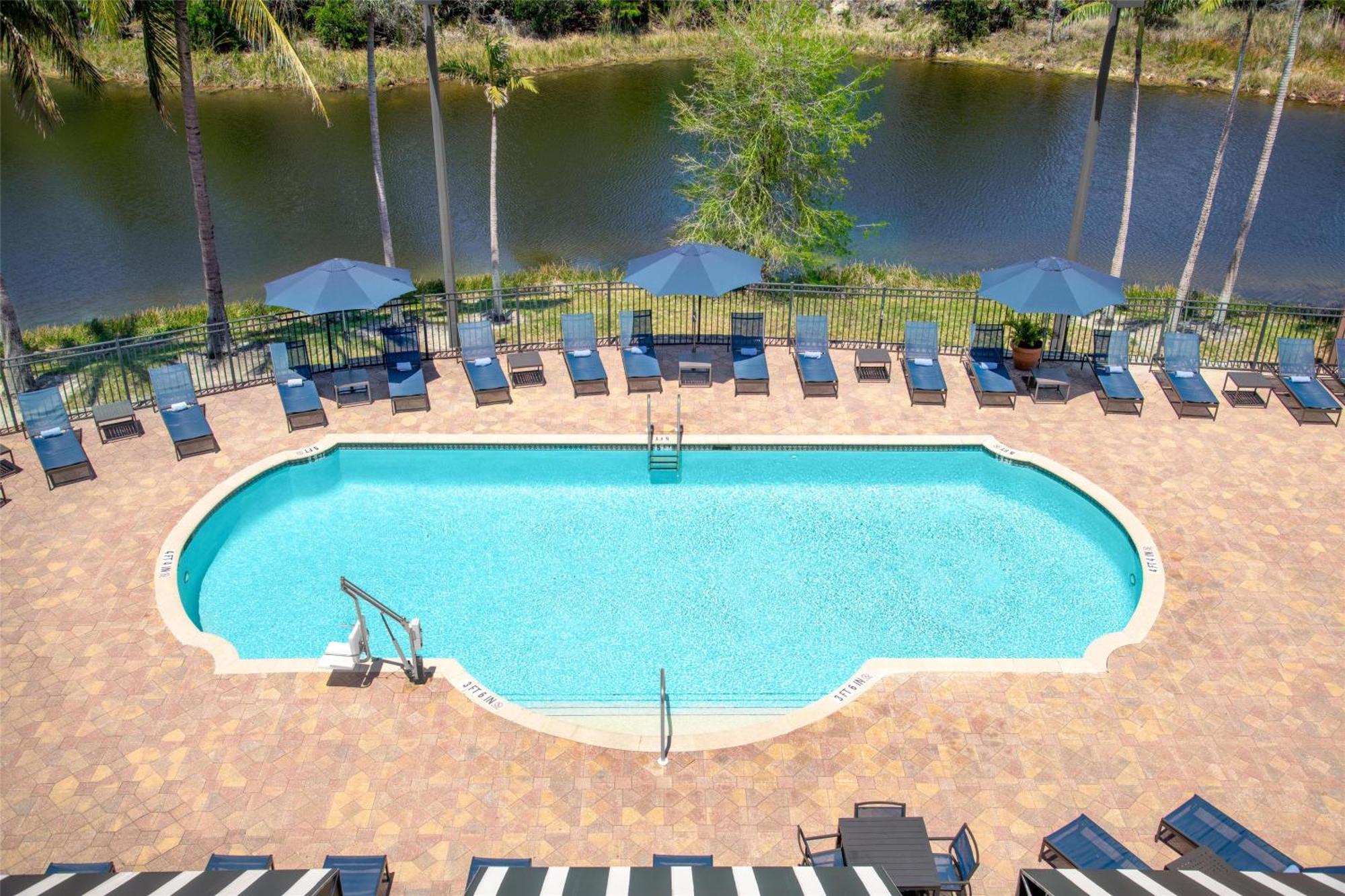 Embassy Suites Fort Myers - Estero Kültér fotó