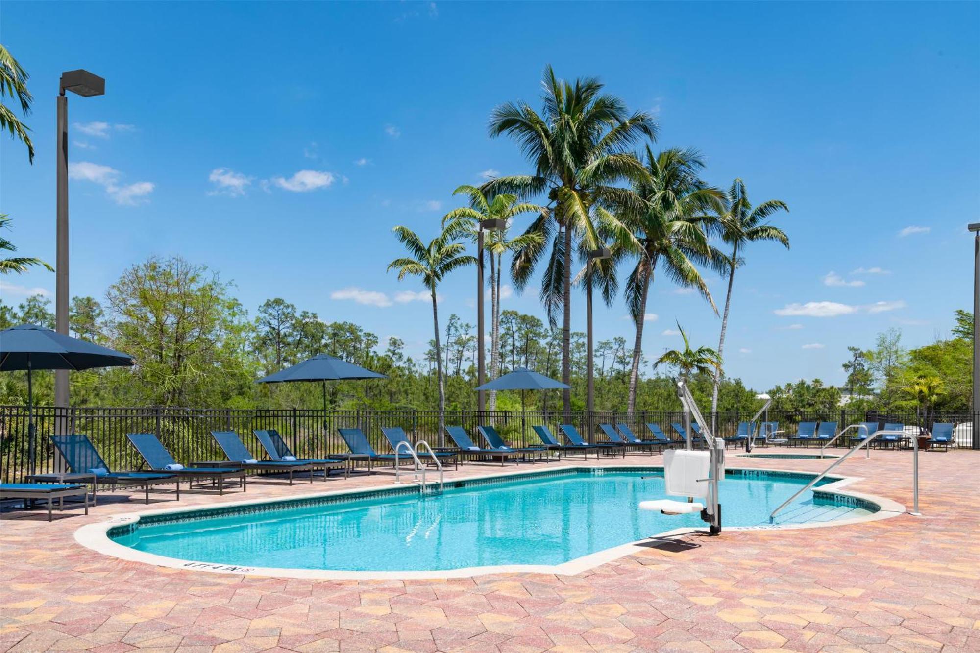 Embassy Suites Fort Myers - Estero Kültér fotó